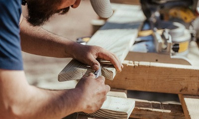 Росстат: в январе-марте 2025 г. производство бумажных обоев упало на 9,9%